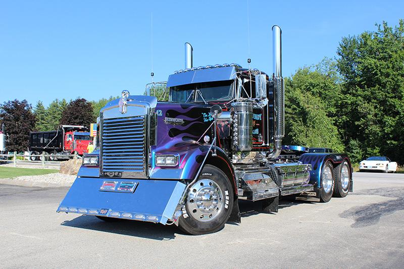 "2016 Berubes Truck Show" Gallery Movin' Out
