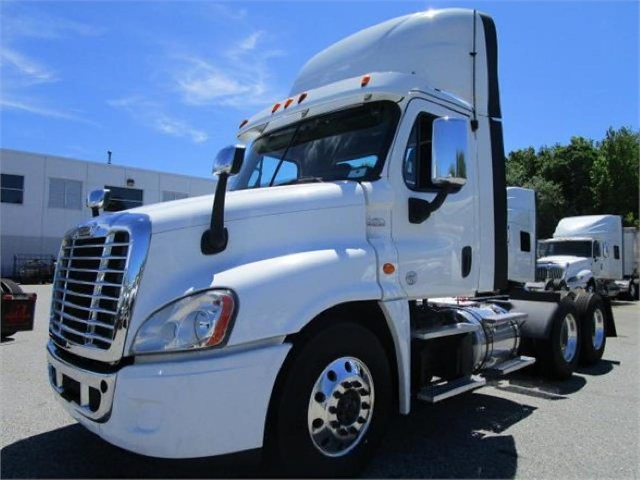 Used 2015 FREIGHTLINER CASCADIA 125 For Sale in Swedesboro, Ne 8085