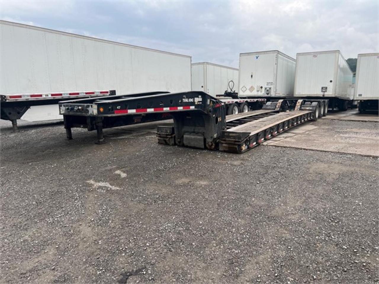 Used 2011 TRAIL KING 55 TON HYDRAULIC DETACH WITH PONY MOTOR For Sale