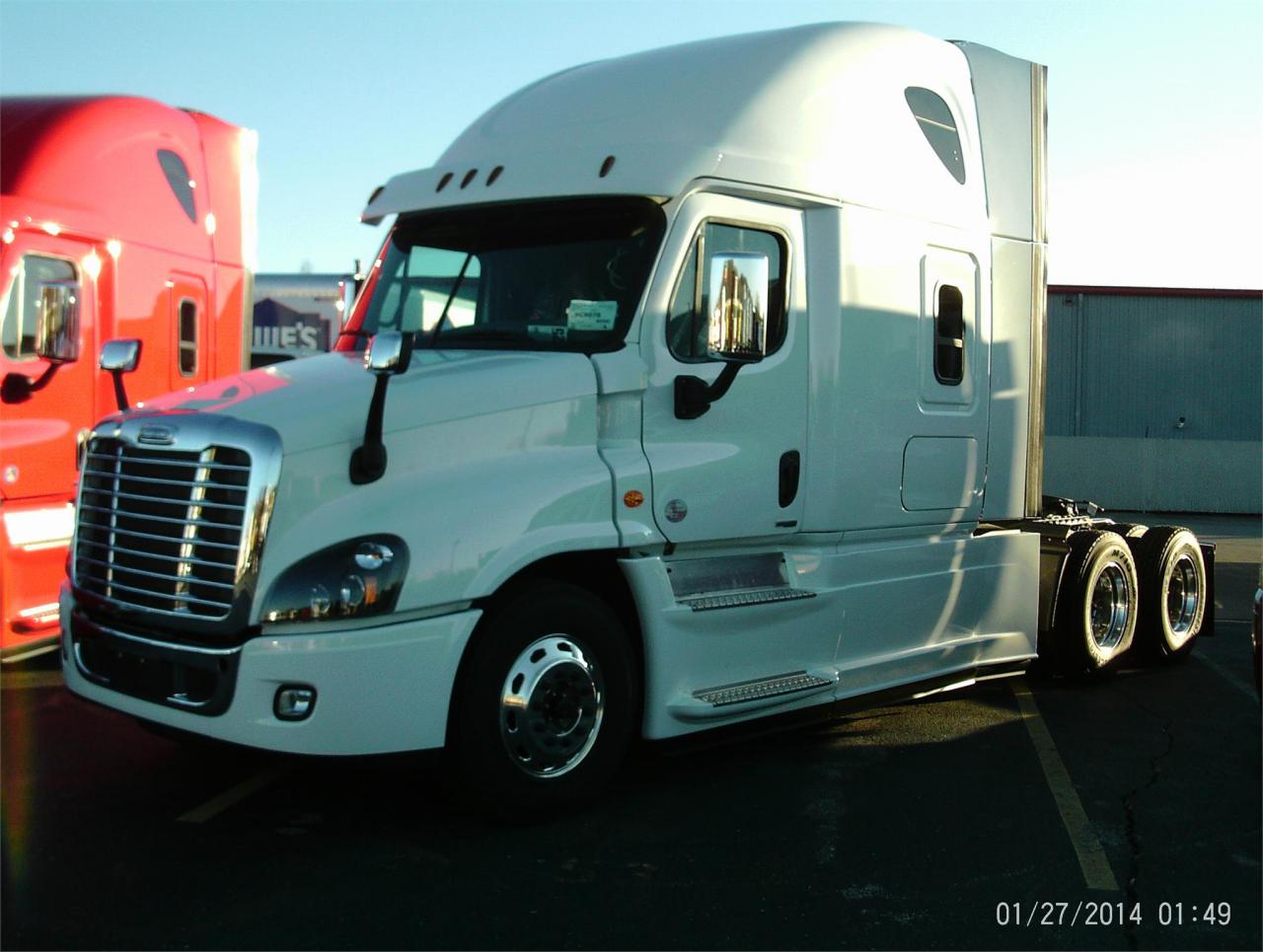 New 2016 FREIGHTLINER CASCADIA 125 EVOLUTION For Sale AutoBoss 5.7