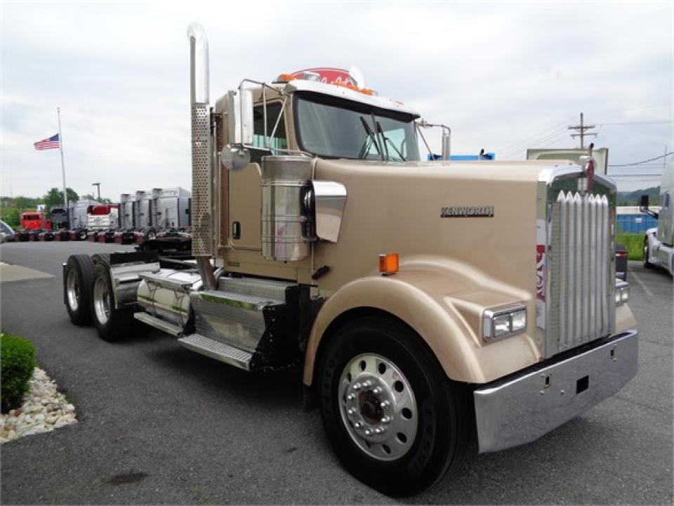 Used 2016 KENWORTH W900 For Sale in Clearfield, Pe 16830 AutoBoss 5.1