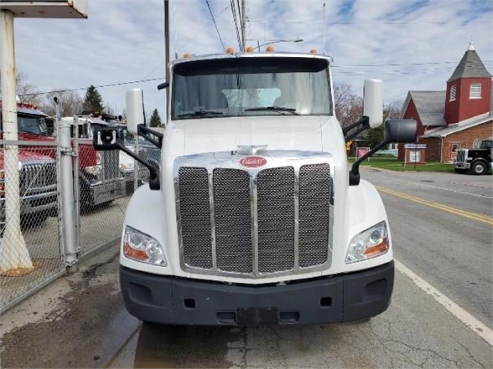 Used 2016 PETERBILT 579 For Sale in Eau Claire, Pe 160306030