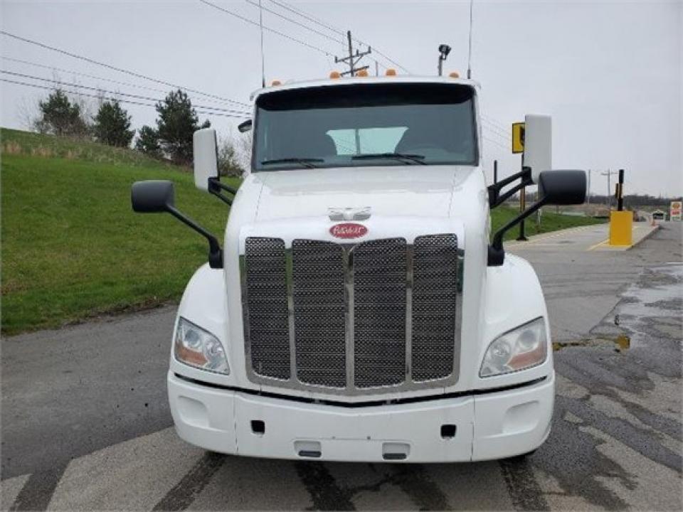Used 2016 PETERBILT 579 For Sale in Eau Claire, Pe 160306030