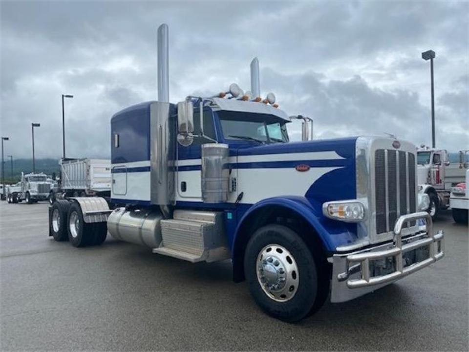 Used 2017 PETERBILT 389 For Sale in Smithfield, Pe 15478 AutoBoss 5.1