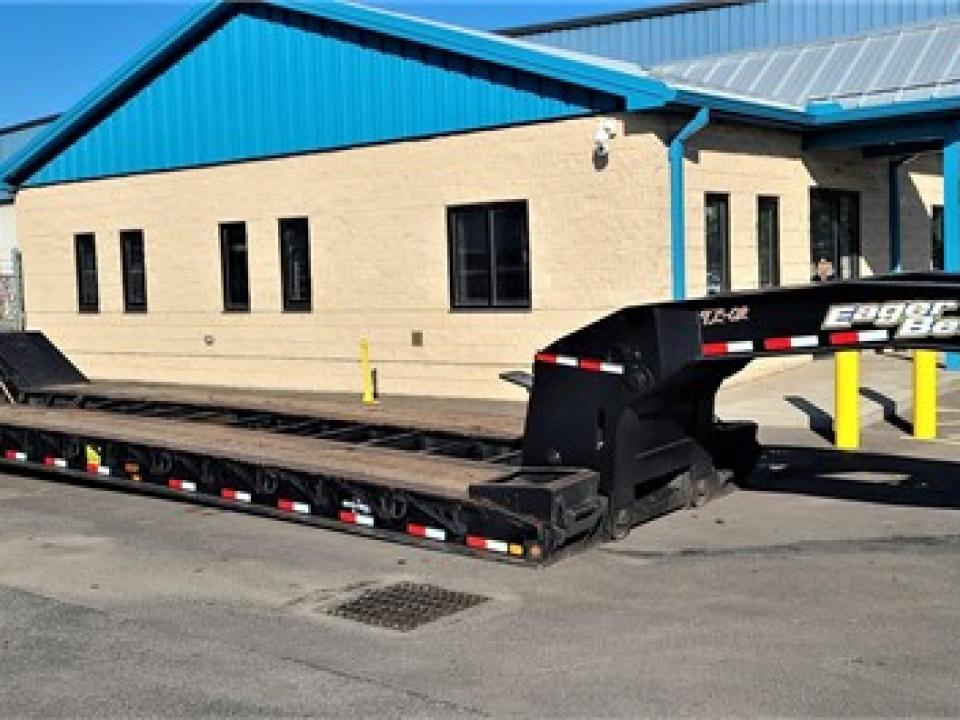 Used 2019 EAGER BEAVER 55TON LOWBOY (20" DECK HEIGHT, STUB CROSSMEMBERS, For Sale in Pittsburgh