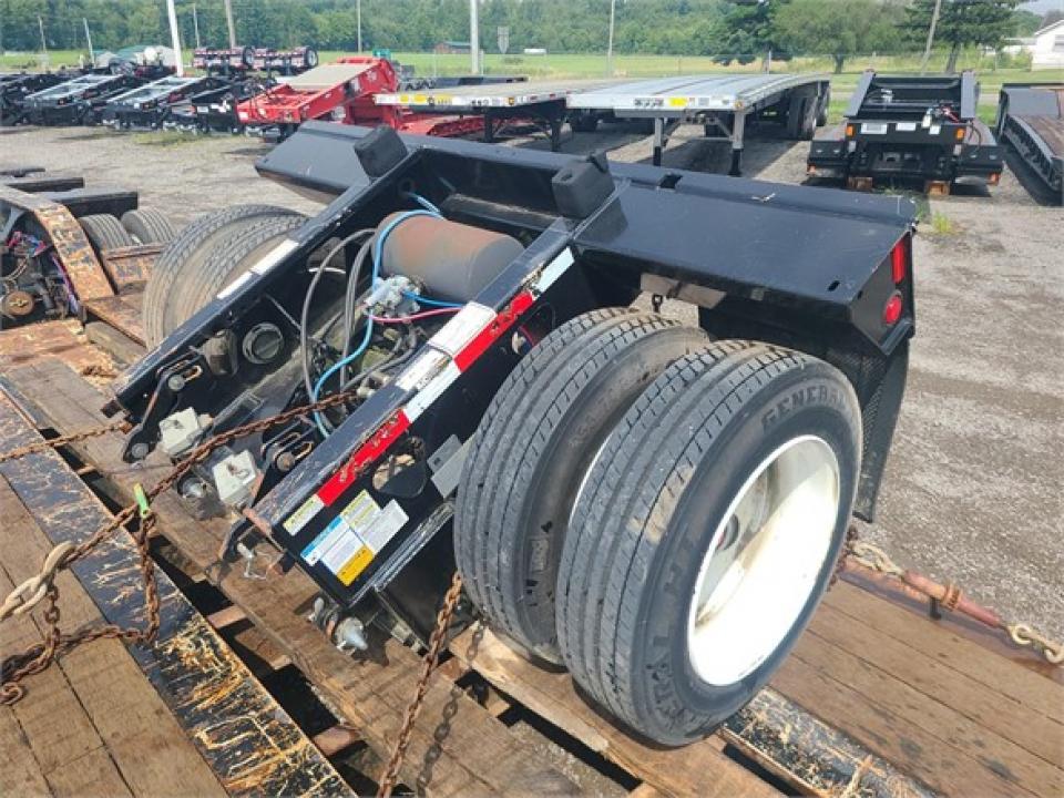 Used 2016 TRAIL KING FLIP AXLE For Sale in Hubbard, Ohio 44425