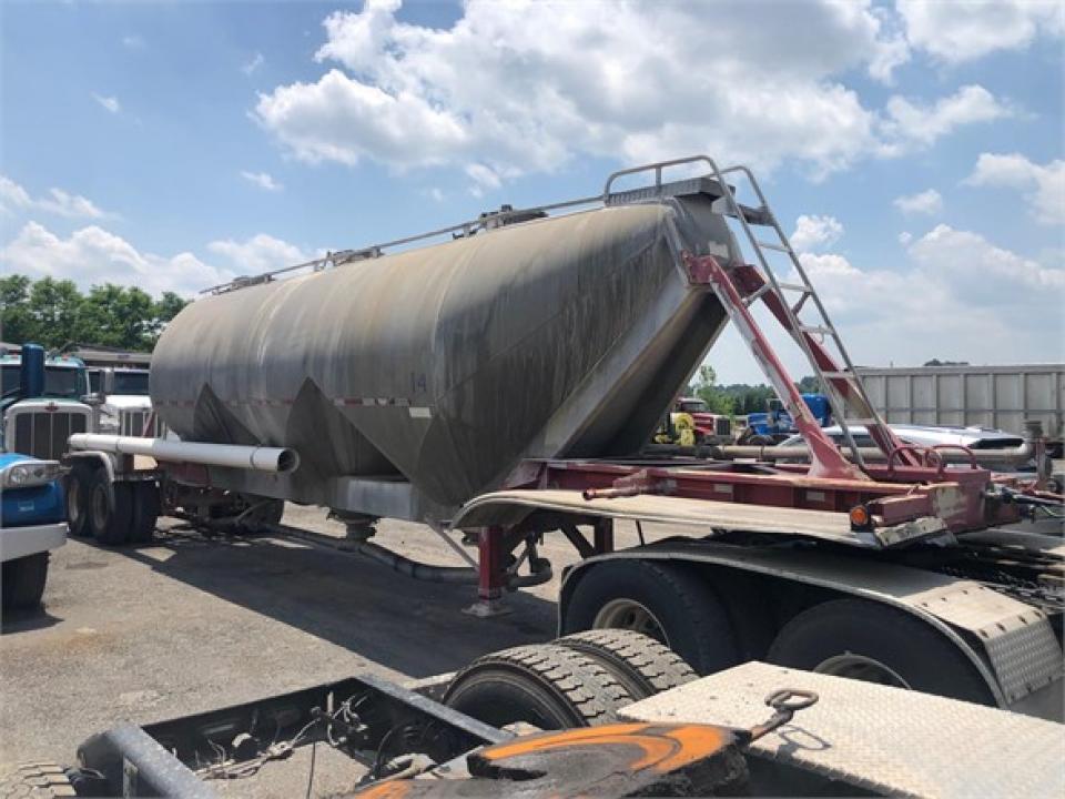 Used 1988 FRUEHAUF 1000 CU FT DRY BULK TANK For Sale in Pittsburgh, PA