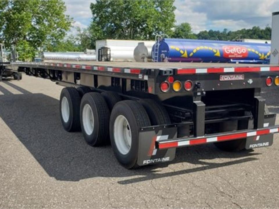 New 2024 FONTAINE XCALIBUR 53'90' EXTENDABLE For Sale in Hubbard, Ohio