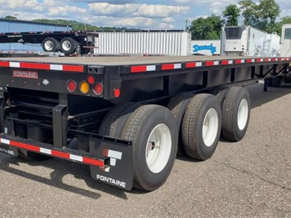 New 2024 FONTAINE XCALIBUR 53'90' EXTENDABLE For Sale in Hubbard, Ohio